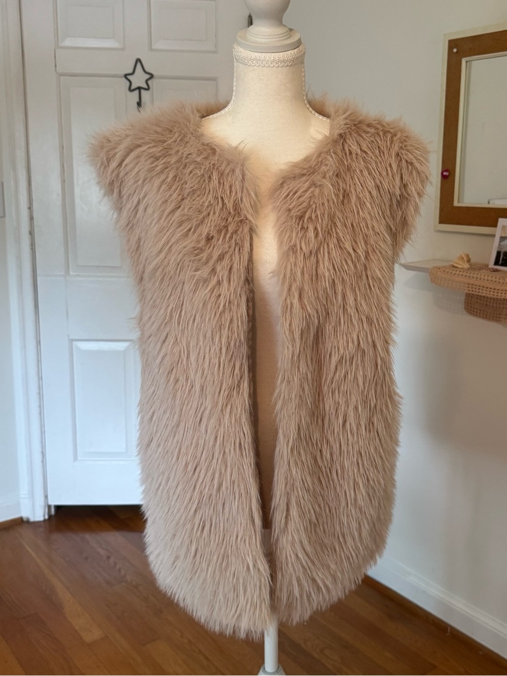 Anthropologie Faux Fur Vest Soft Shaggy Texture Open Front Beige One Size